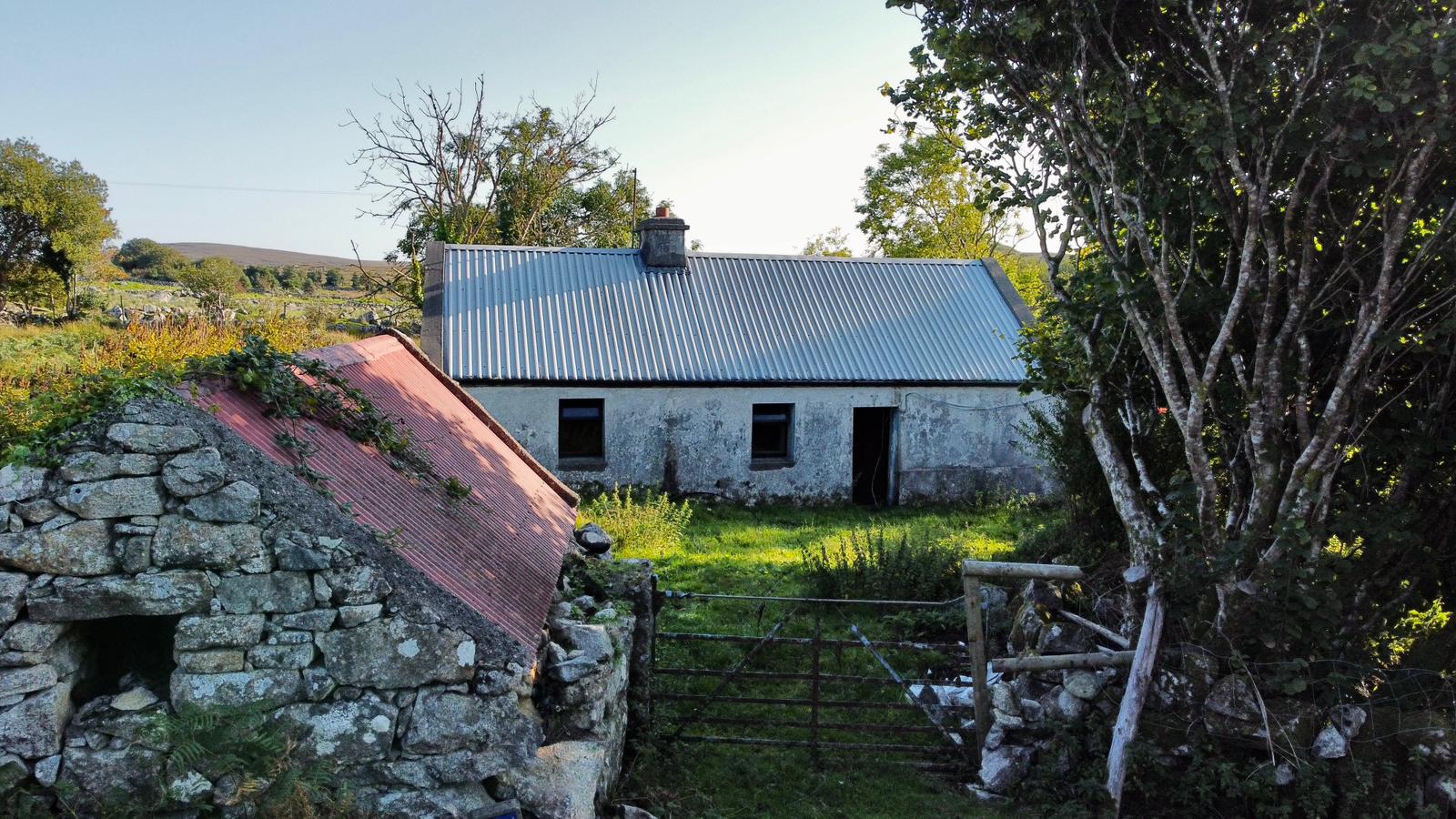 Lettermore Na Coille & Derryvrisk, Galway Emerald Isle Homes